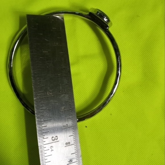 Silvertone bluish Grey stone Bangle bracelet - Picture 2 of 4